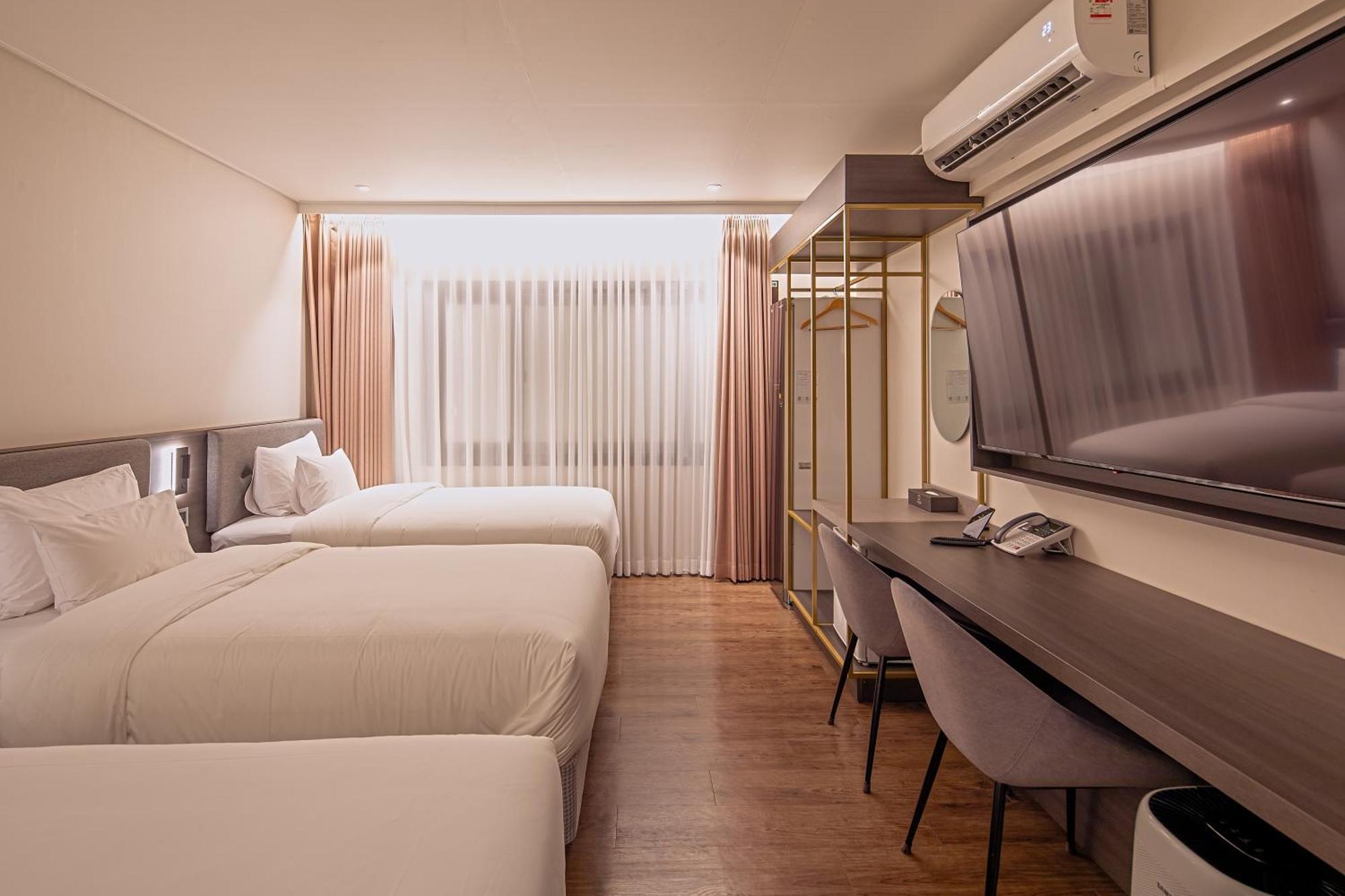 Cloud In Hotel Mokpo Peace Square Экстерьер фото